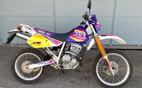 SUZUKI DR250 SJ45A