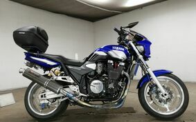 YAMAHA XJR1300 2001 RP03J