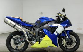 YAMAHA YZF-R1 2002 RN09