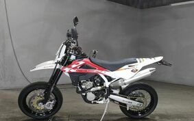 HUSQVARNA SM250R 不明