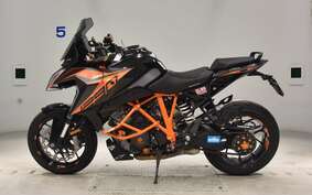 KTM 1290 SUPER DUKE GT 2020 V6940