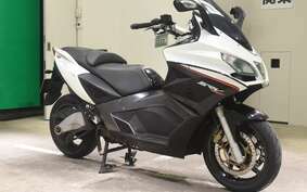 APRILIA SRV850 2013