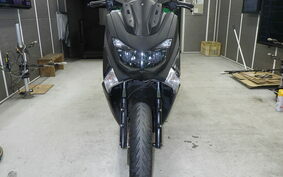 YAMAHA N-MAX SEE3