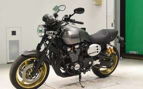 YAMAHA XJR1300 C 2016 RP19