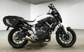 YAMAHA MT-07 2015 RM07J