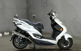 YAMAHA CYGNUS 125 X SR SE44J