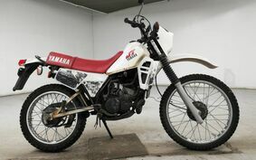 YAMAHA DT125 17F