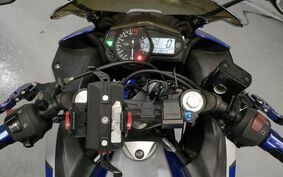 YAMAHA YZF-R25 RG10J