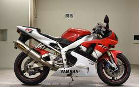 YAMAHA YZF-R1 1999 RN01