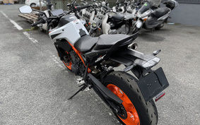 KTM 890 DUKE R 2023 TU940