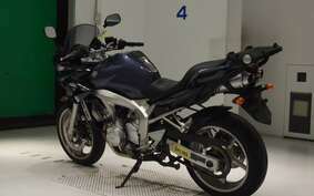 YAMAHA FAZER FZ6 S 2004