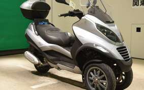 PIAGGIO MP3 250