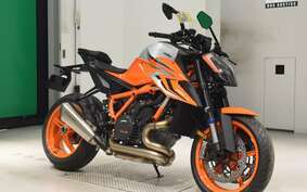 KTM 1290 SUPER DUKE R 2023 V3940