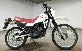 YAMAHA DT125 17F