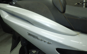 YAMAHA TRICITY 125 SE82J