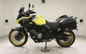 SUZUKI DL650 ( V-Strom 650 ) 2022 C733M