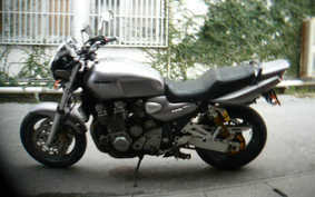 YAMAHA XJR1300 1999 RP01J