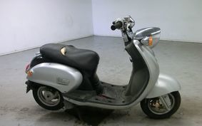 YAMAHA VINO 125 SE24