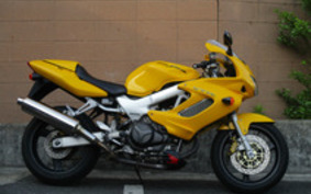 HONDA VTR1000F Firestorm 2000 SC36