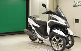 YAMAHA TRICITY 125 SE82J