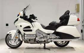 HONDA GL 1800 GOLD WING 2013 SC68