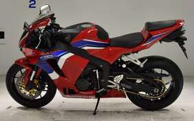 HONDA CBR600RR 2020 PC40