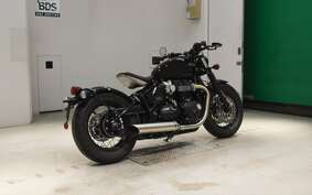 TRIUMPH BONNEVILLE BOBBER 2023 AD84HW