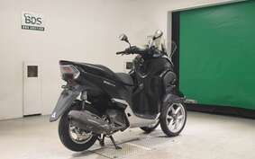 YAMAHA TRICITY 125 SE82J