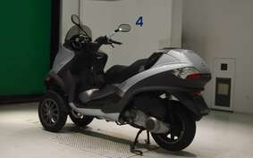 PIAGGIO MP3 250