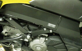 SUZUKI DL650 ( V-Strom 650 ) 2020 C733A