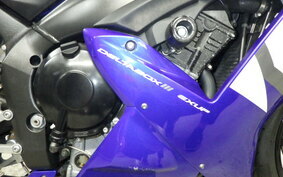 YAMAHA YZF-R1 2002 RN09