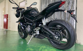 TRIUMPH STREET TRIPLE S 2018 HDA404