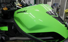 KAWASAKI ZX-25R ZX250E