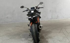 KTM 1290 SUPER DUKE R 2021 V39