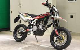 HUSQVARNA SM450R IE 2012