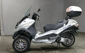 PIAGGIO MP3 250 LT M641