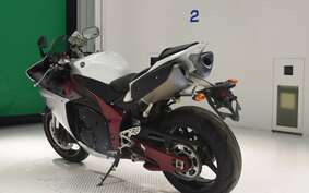 YAMAHA YZF-R1 2010 RN24J