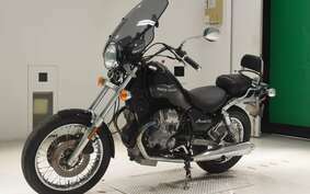 MOTO GUZZI NEVADA 750 2001