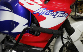 HONDA AFRICA TWIN 750 2001 RD07