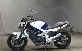 SUZUKI GLADIUS 2010 VK58A