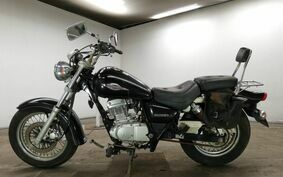 SUZUKI マローダー125 NF48A