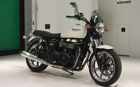 TRIUMPH BONNEVILLE 2010