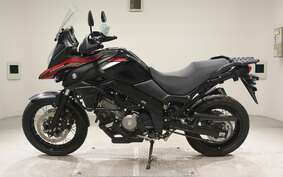 SUZUKI DL650 ( V-Strom 650 ) 2021 C733A