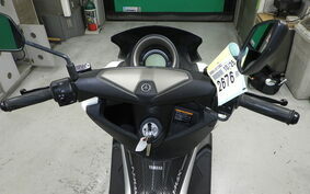 YAMAHA N-MAX SE86J