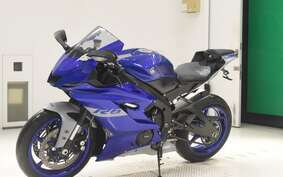 YAMAHA YZF-R6 2022