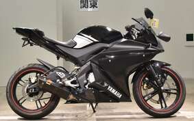 YAMAHA YZF-R125 RE06