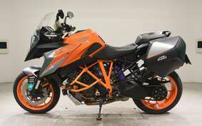 KTM 1290 SUPER DUKE GT 2022