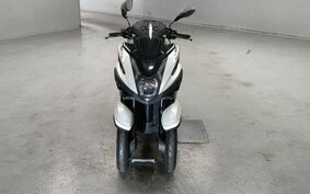 YAMAHA TRICITY 125 SE82J