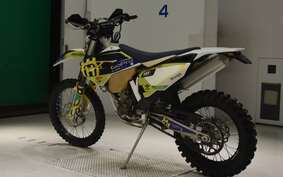 HUSQVARNA FE250