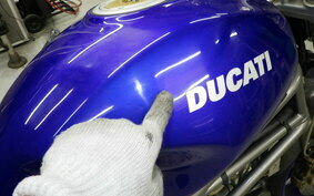 DUCATI MONSTER 900 SIE 2000